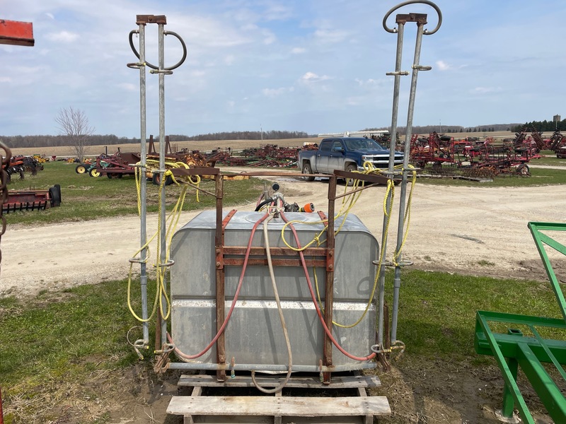 Chemical/Fertilizer Application  Hawkesville 200 Gallon 3pt Sprayer Photo